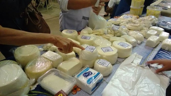 como vender queijo na rua